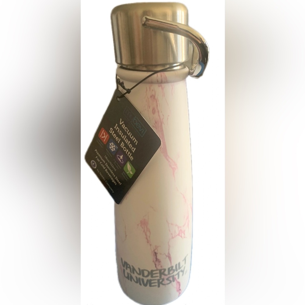 Vanderbilt University water bottle for cold beverages